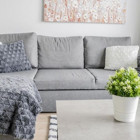 Sleepwell Apartments Niittykumpu 12 - Metro, 15 Min From Helsinki City Espoo Ngoại thất bức ảnh